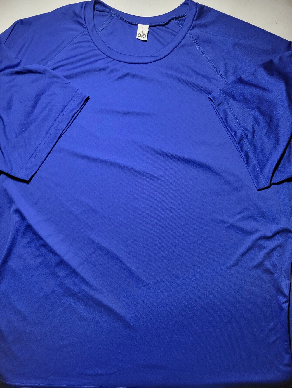 ALO Yoga Short Sleeve Tee in Royal Blue